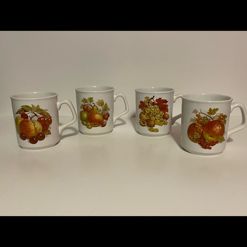 Vintage Fruit & Nut Mugs. MCM